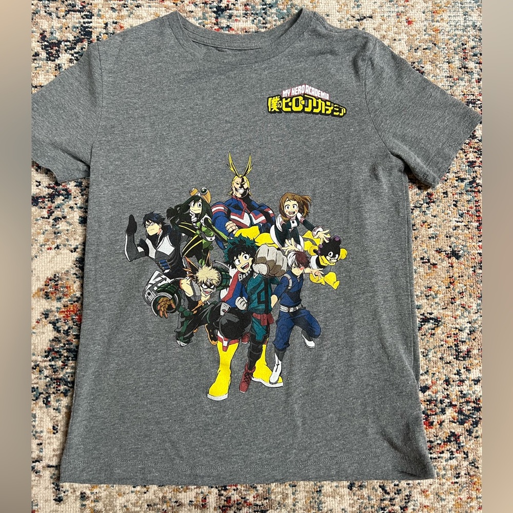 Kids Old Navy Tee - Picture 1 of 6